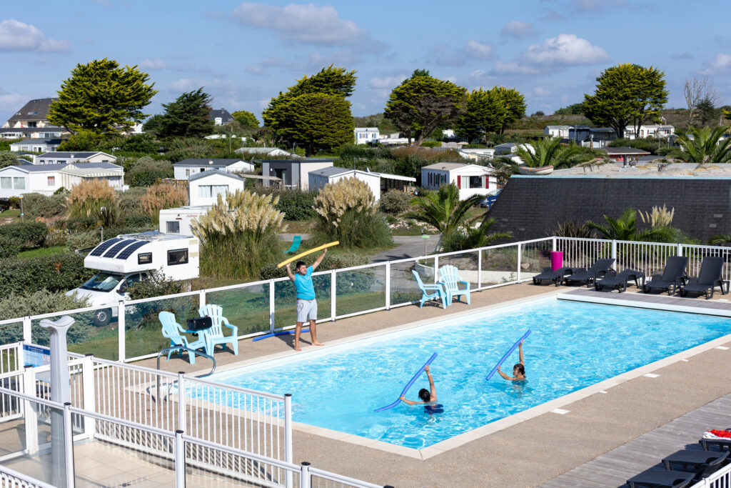 Camping paradis Baie de Ploemeur aquagym 3(1)