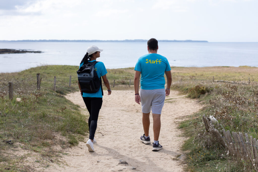 Camping paradis Baie de Ploemeur promenade mer